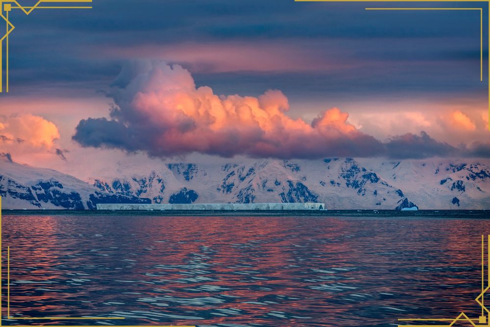 Drake Passage overview in Antarctica