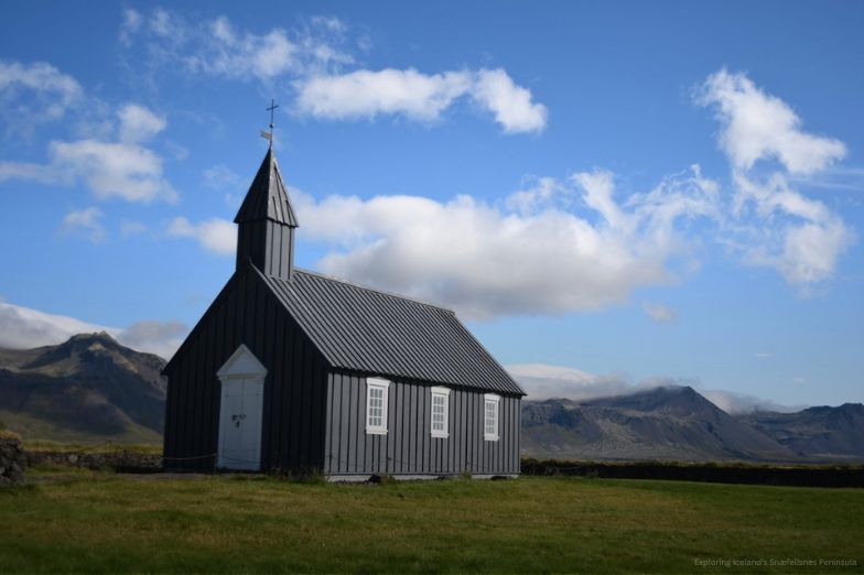 Búðakirkja (the Black Church of Búðir)